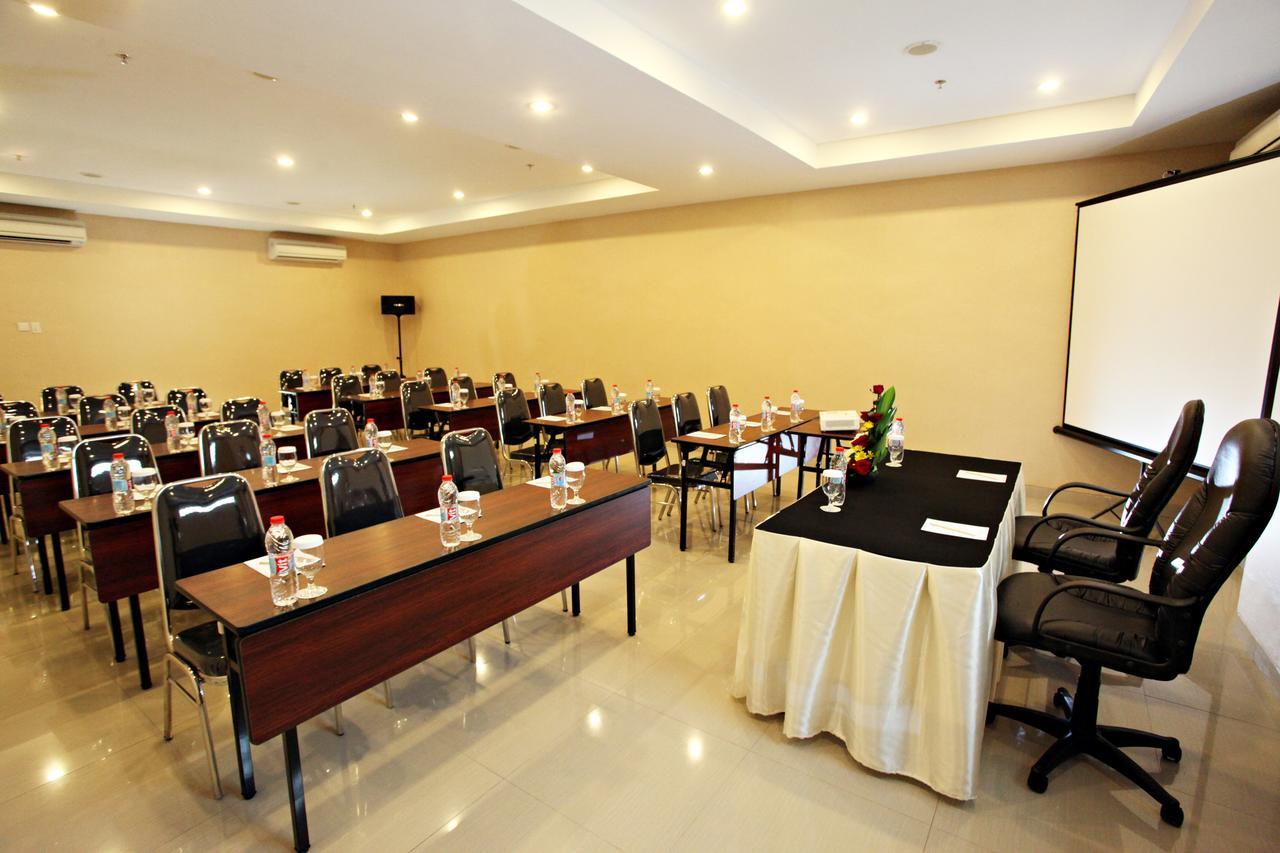 Hotel Nite & Day Surabaya - Gunungsari Esterno foto