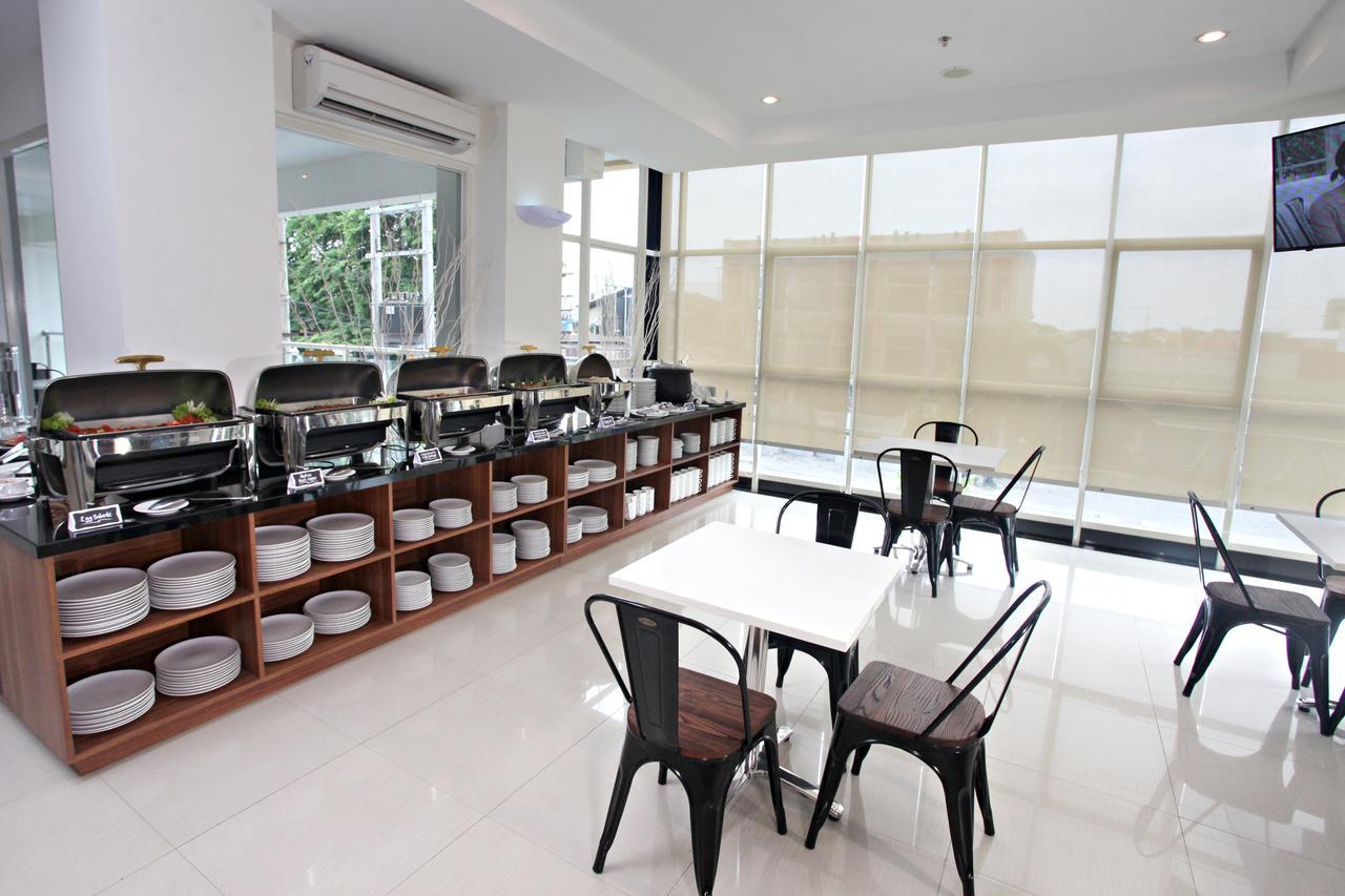 Hotel Nite & Day Surabaya - Gunungsari Esterno foto